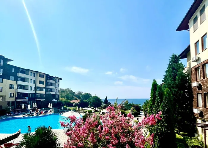 Patrick's - Garden Of Eden - Sea View